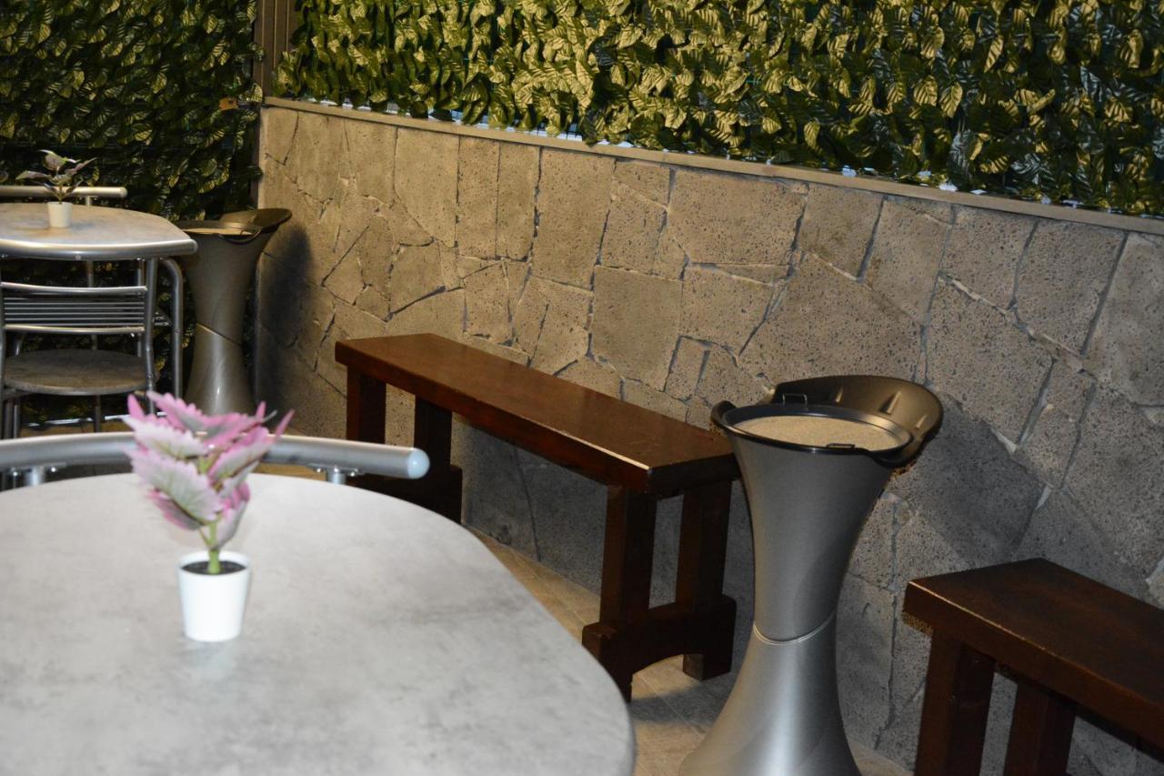 Aitho Apartment 45 Катания Екстериор снимка
