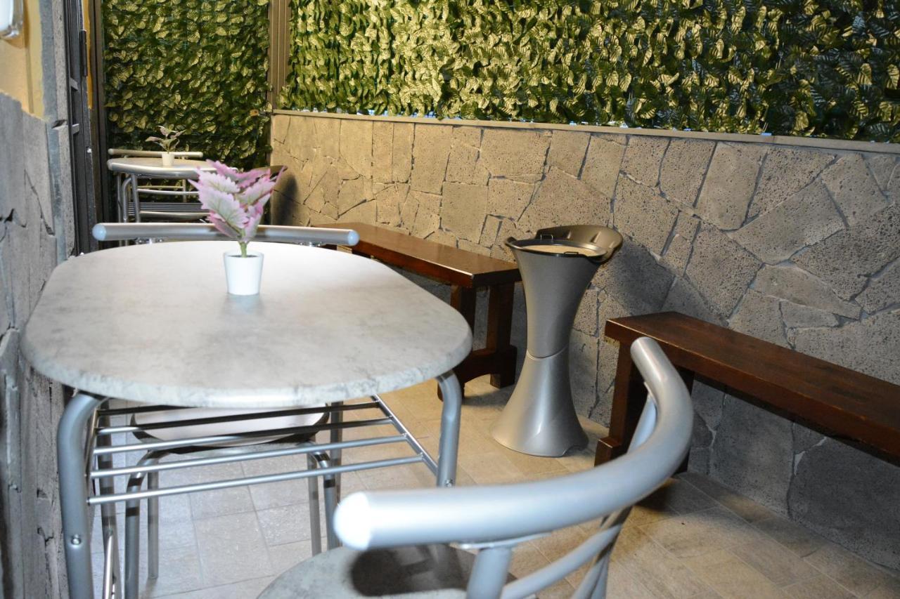 Aitho Apartment 45 Катания Екстериор снимка